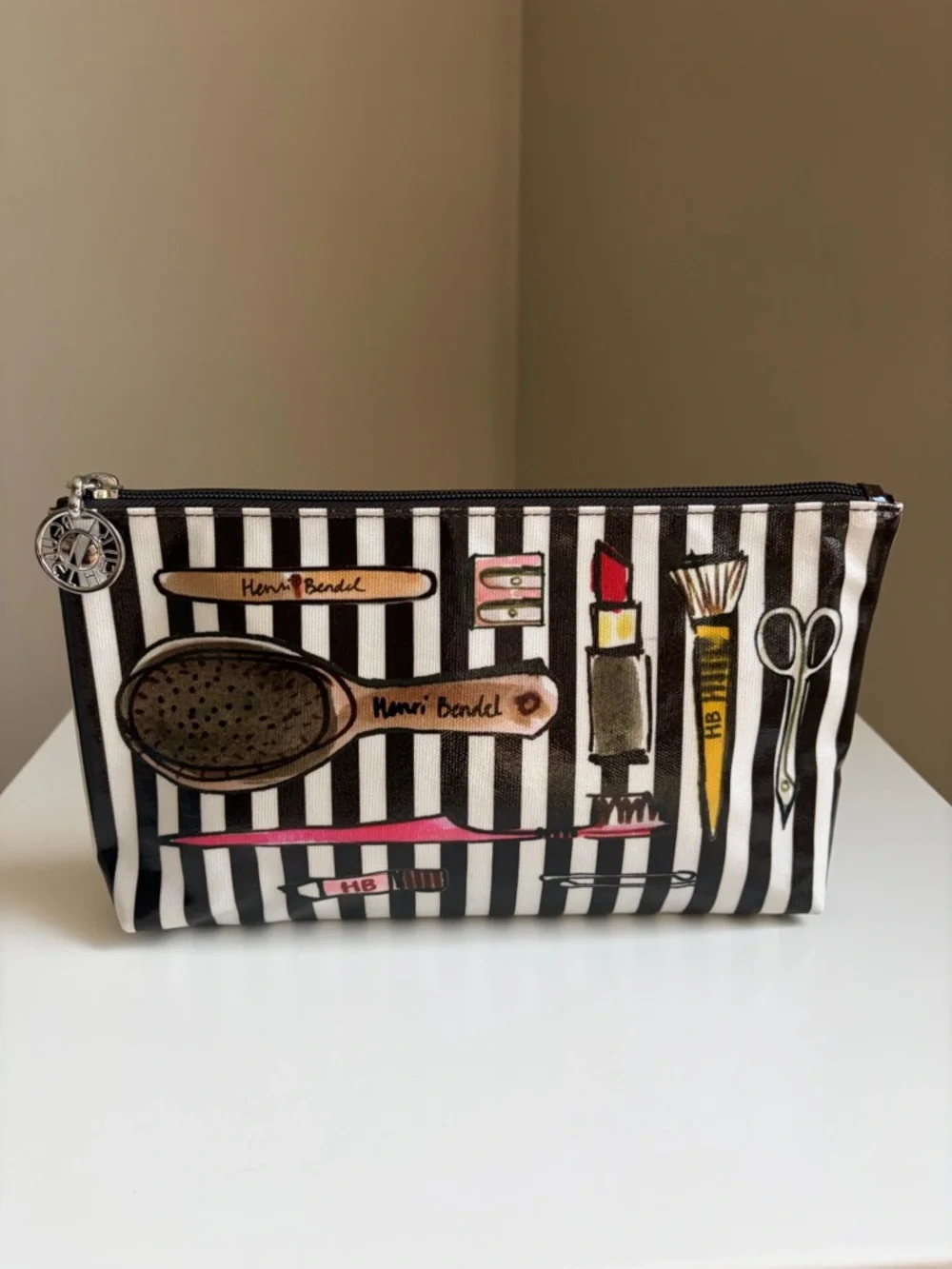 Henri Bendel Cosmetic Bag - Picture 1 of 11